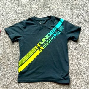 Under Armour tshirt